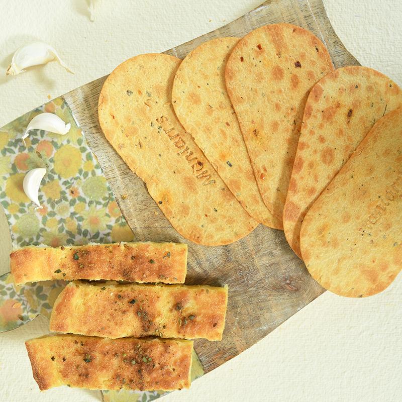 Maniarrs Mini Khakhra - Garlic Bread 105gm