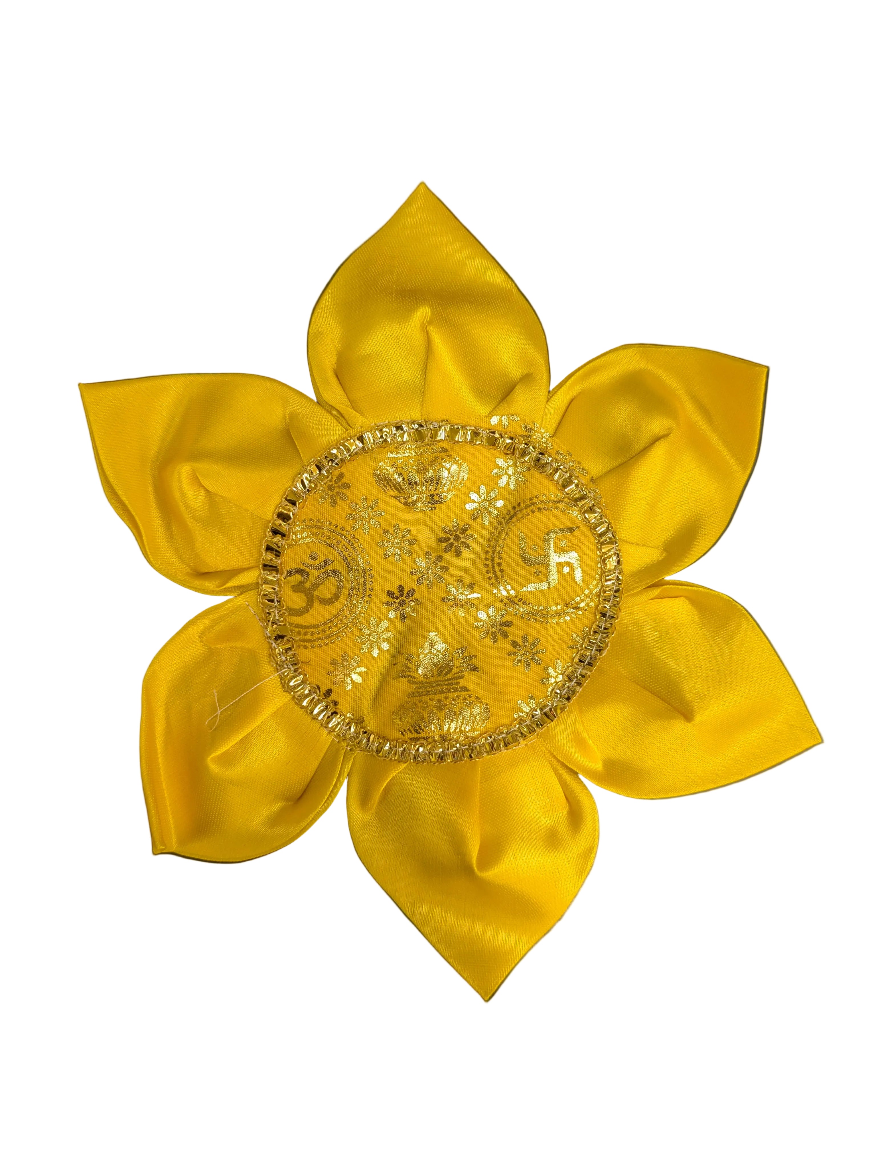 God Idol Gadi Aasan (lotus design)